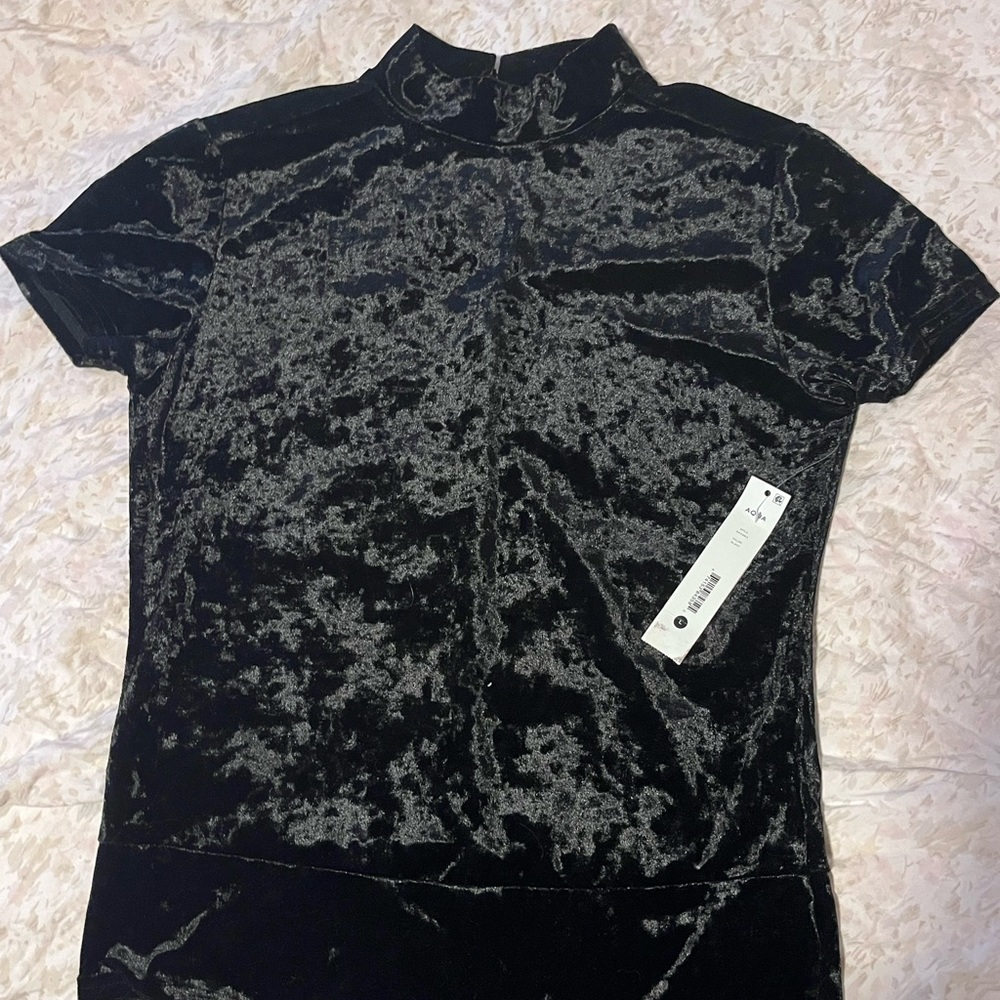 BLACK CRUSHED VELVET 90’s STYLE BODYSUIT